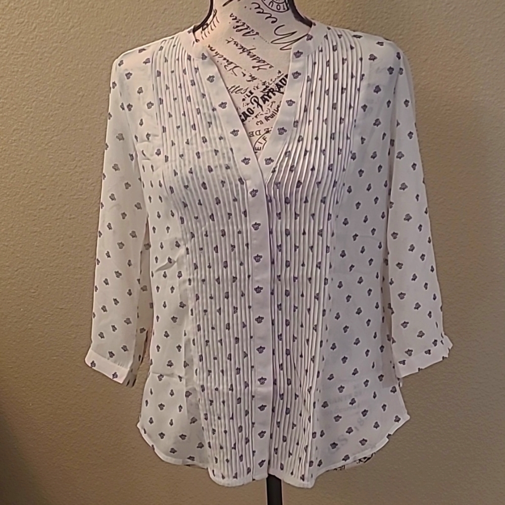 H&M Ruffle Button Down Size 6 - Picture 1 of 6